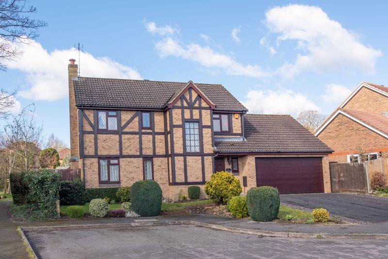 Hart Close, Uckfield 4 bed detached house £550,000