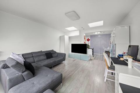undefined, Gonville Crescent, Northolt