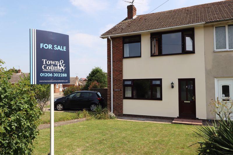 Sturrick Lane, Great Bentley, Colchester 3 bed semidetached house £