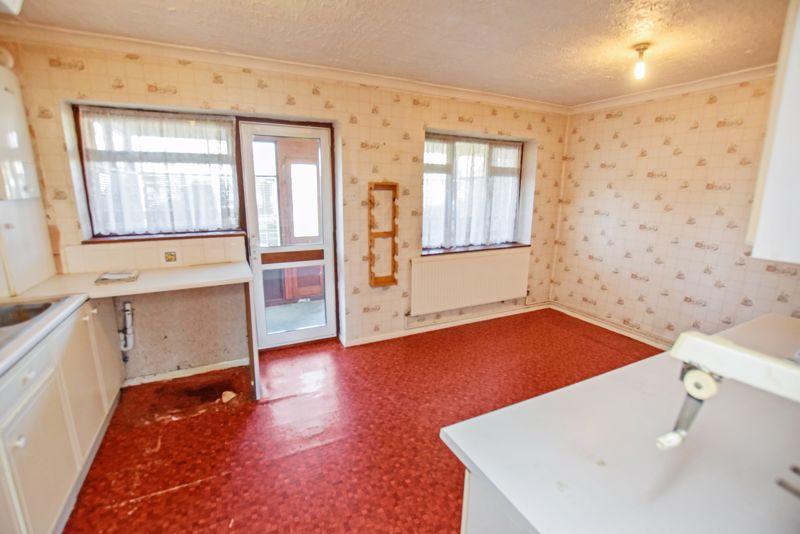 Kingsman Road, StanfordLeHope 3 bed terraced house £260,000