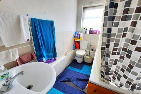 20 The Gardens, Feltham, TW14 9PW