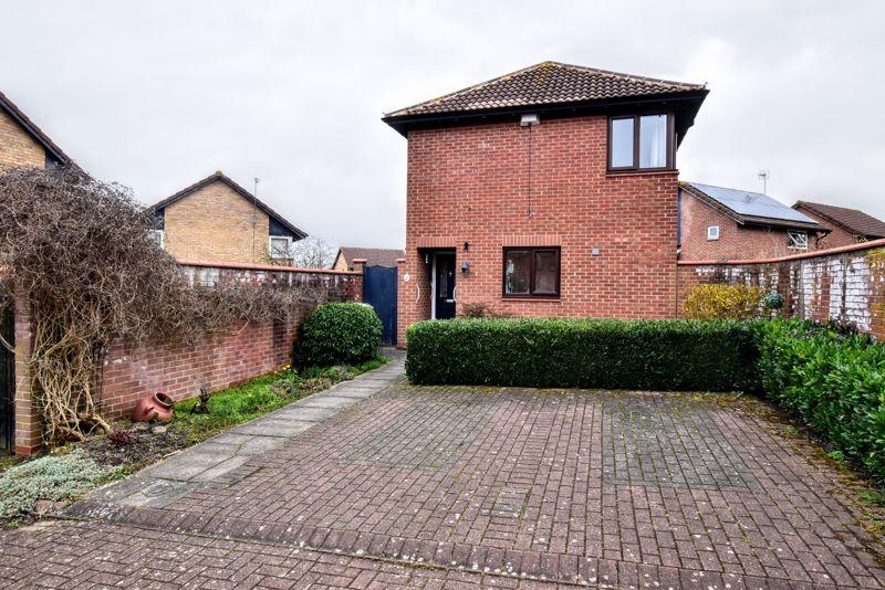 Stafford Grove, Shenley Church End... 2 bed detached house £259,995