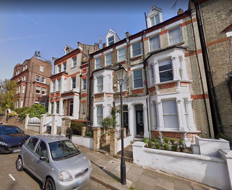 Kemplay Road, Hampstead, NW3 5 bed house £12,133 pcm (£2,800 pw)