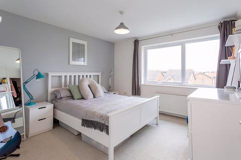 9, Park Court Park Road, New Malden, KT3 5AE