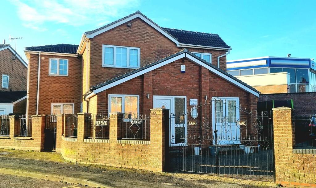 Camelot Avenue, Sherwood, Nottingham 4 bed house £350,000