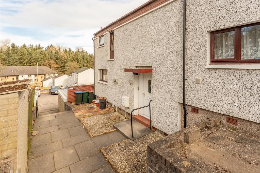 Wallace Crescent, Perth 3 bed semidetached house £138,000