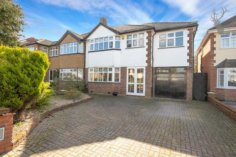 7 Harewood Hill, Theydon Bois, Epping, CM16 7EA