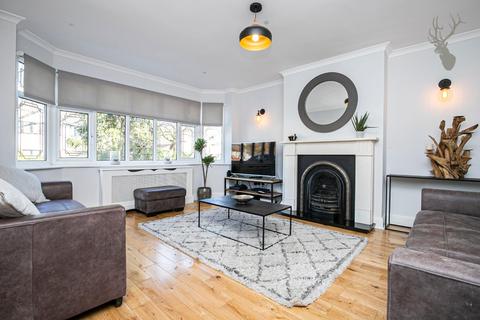 7 Harewood Hill, Theydon Bois, Epping, CM16 7EA