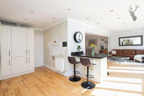 7 Harewood Hill, Theydon Bois, Epping, CM16 7EA