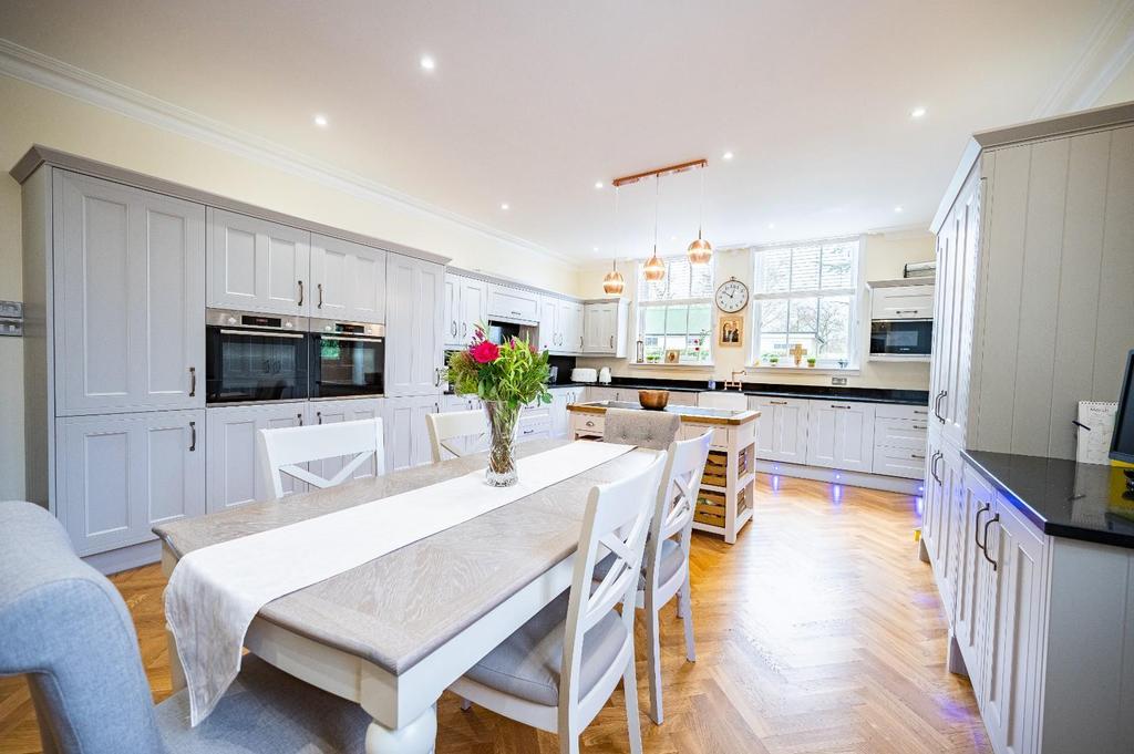 School Road, Good Easter, Chelmsford 5 bed detached house £1,175,000