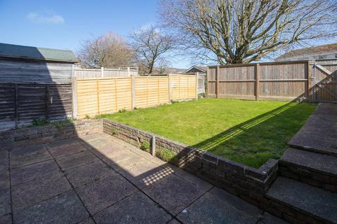 165 Lynwood, Folkestone, CT19 5DF