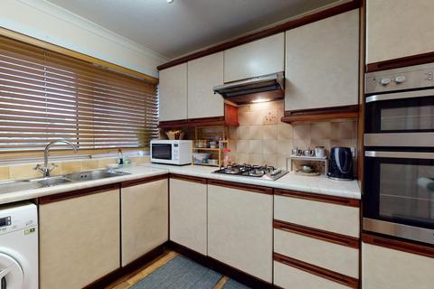 165 Lynwood, Folkestone, CT19 5DF