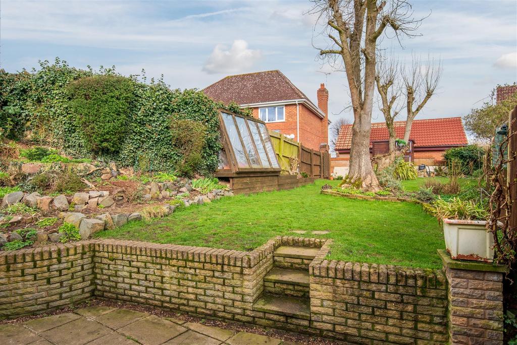Church Road, Kirkby Mallory 3 bed semidetached house £300,000