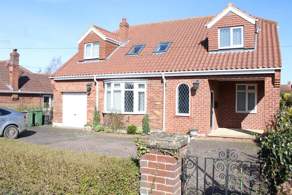 The Avenue, Southlands, Haxby, York 5 bed house £1,600 pcm (£369 pw)