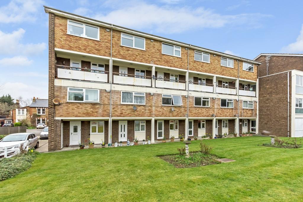 Manor Road, Sidcup, DA15 2 bed £290,000