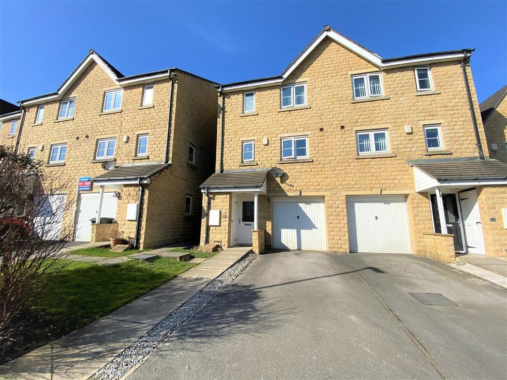Mulberry Way, Northowram, Halifax 4 bed semidetached house £265,000