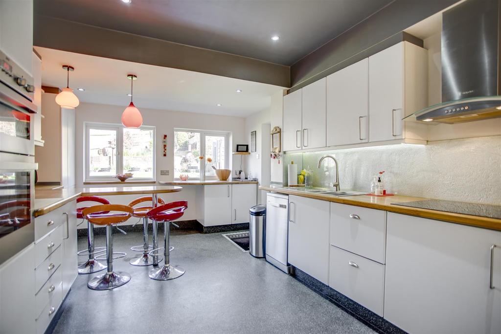 61 Southfield Road Kitchen.jpg