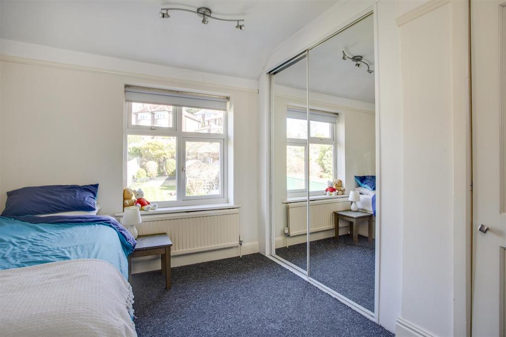 61 Southfield Road Bedroom 3.jpg