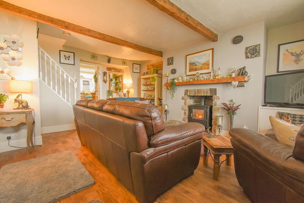 Billinge Side, Blackburn 2 bed cottage £170,000
