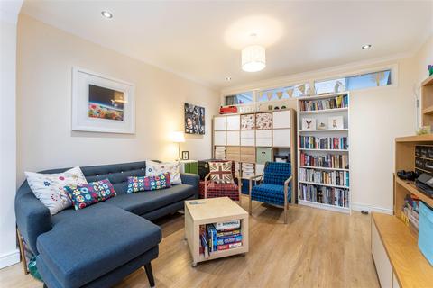 43 Bulstrode Avenue, Hounslow, TW3 3AA