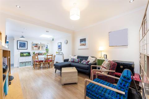 43 Bulstrode Avenue, Hounslow, TW3 3AA