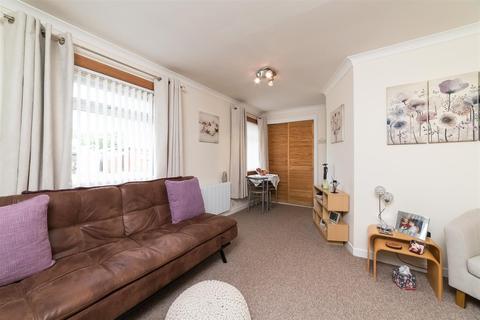 9a Bridgeton Brae, Almondbank, Perth, PH1 3JZ