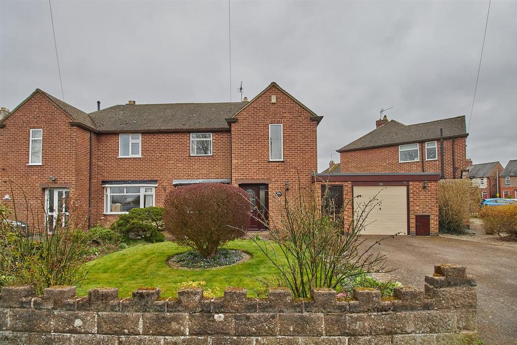 Kirkby Road, Barwell 3 bed semidetached house £200,000