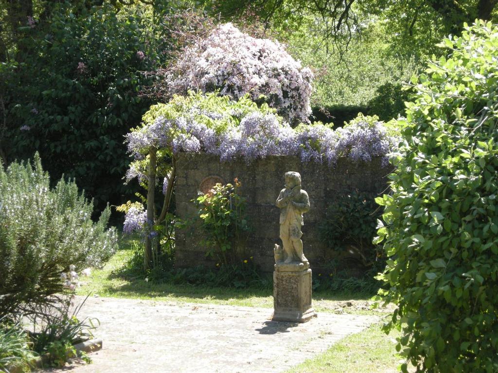 Ramshorn Garden 001.jpg