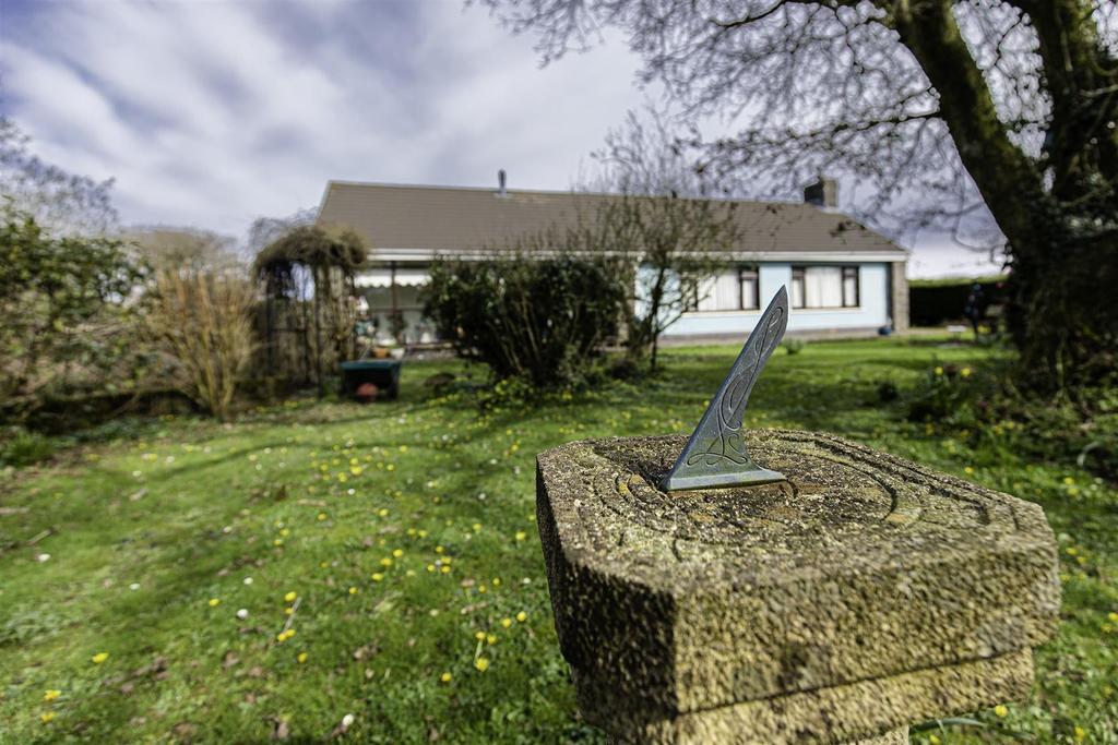 Sun dial.jpg