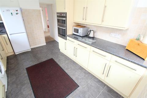 41 Abbey Road, Bingham, Nottingham, NG13 8EE