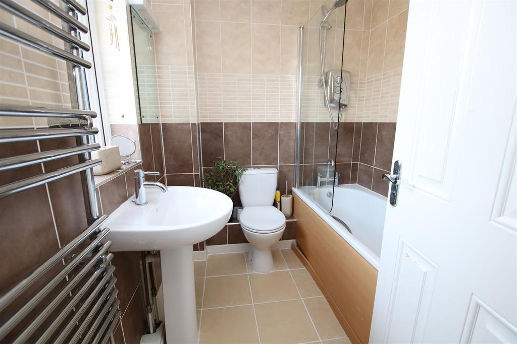 Bathroom.JPG
