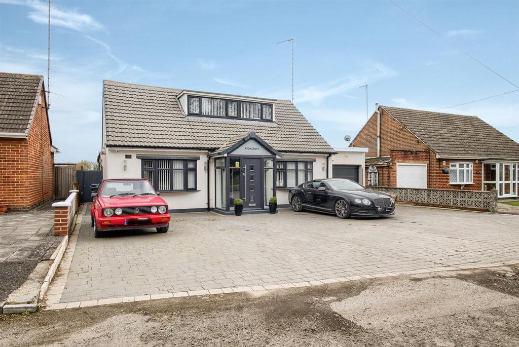 Rugby Road, Brandon, Coventry 5 bed detached bungalow £625,000