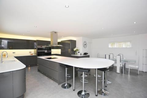 18 Lostock Junction Lane, Lostock, Bolton, BL6 4JR
