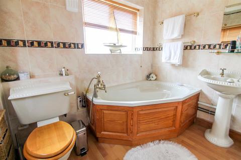 2 Clee View Close, Ludlow, SY8 1TH