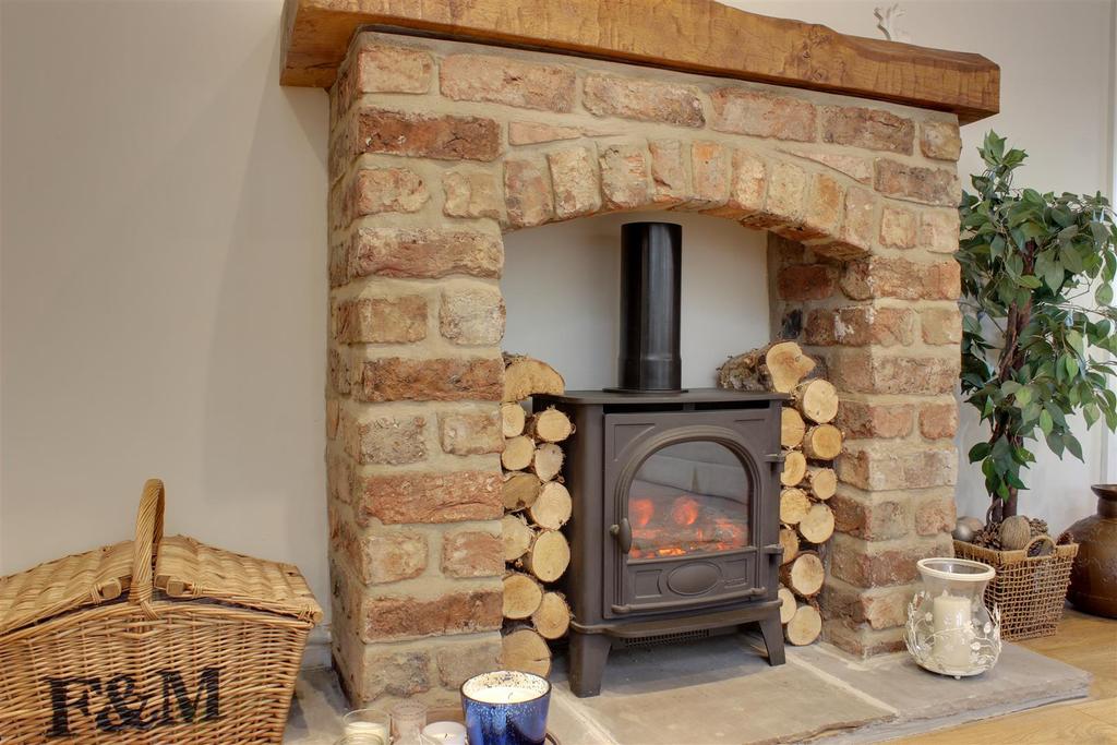 Feature Fire Surround