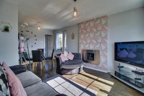 45 Abbeydale Grove, Leeds, LS5 3RE