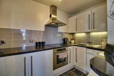 45 Abbeydale Grove, Leeds, LS5 3RE