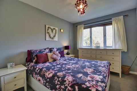 45 Abbeydale Grove, Leeds, LS5 3RE
