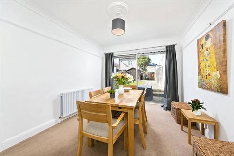 201 Whitton Dene, Isleworth, TW7 7NJ