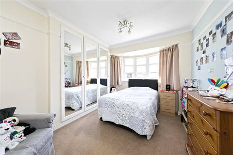 201 Whitton Dene, Isleworth, TW7 7NJ