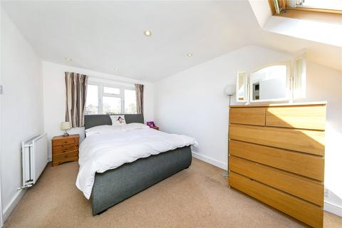 201 Whitton Dene, Isleworth, TW7 7NJ