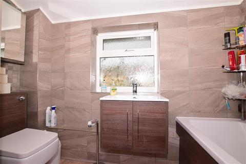 24 Glebelands, Alkham, Dover, CT15 7BY