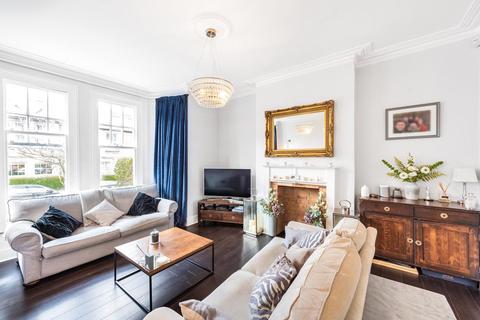 52a Sarre Road, London, NW2 3SL
