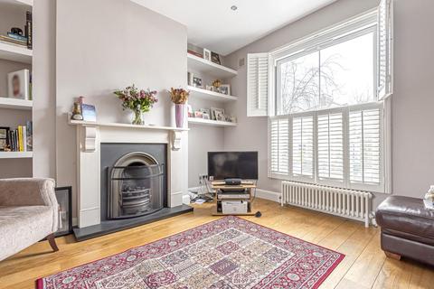 22 Cambridge Road North, London, W4 4AA