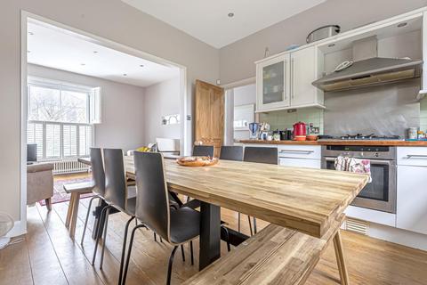 22 Cambridge Road North, London, W4 4AA