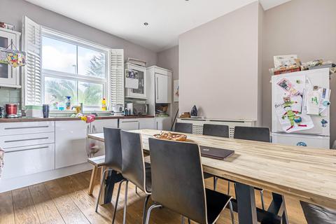 22 Cambridge Road North, London, W4 4AA