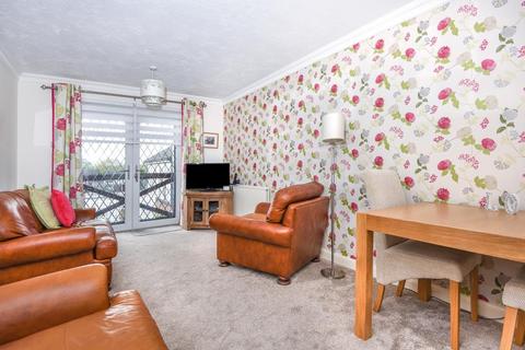 2 bedroom retirement property for sale - Windlesham,  Surrey,  GU20