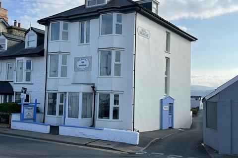 7 bedroom semi-detached house for sale, Pebbles Guest House, High Street, Borth, Ceredigion, Wales