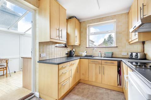 21 Heath Rise, Bromley, BR2 7PB