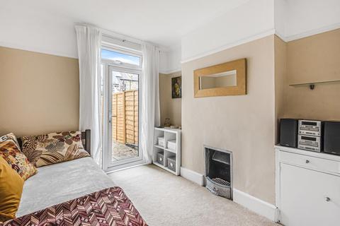 33 Burnhill Road, Beckenham, BR3 3LA